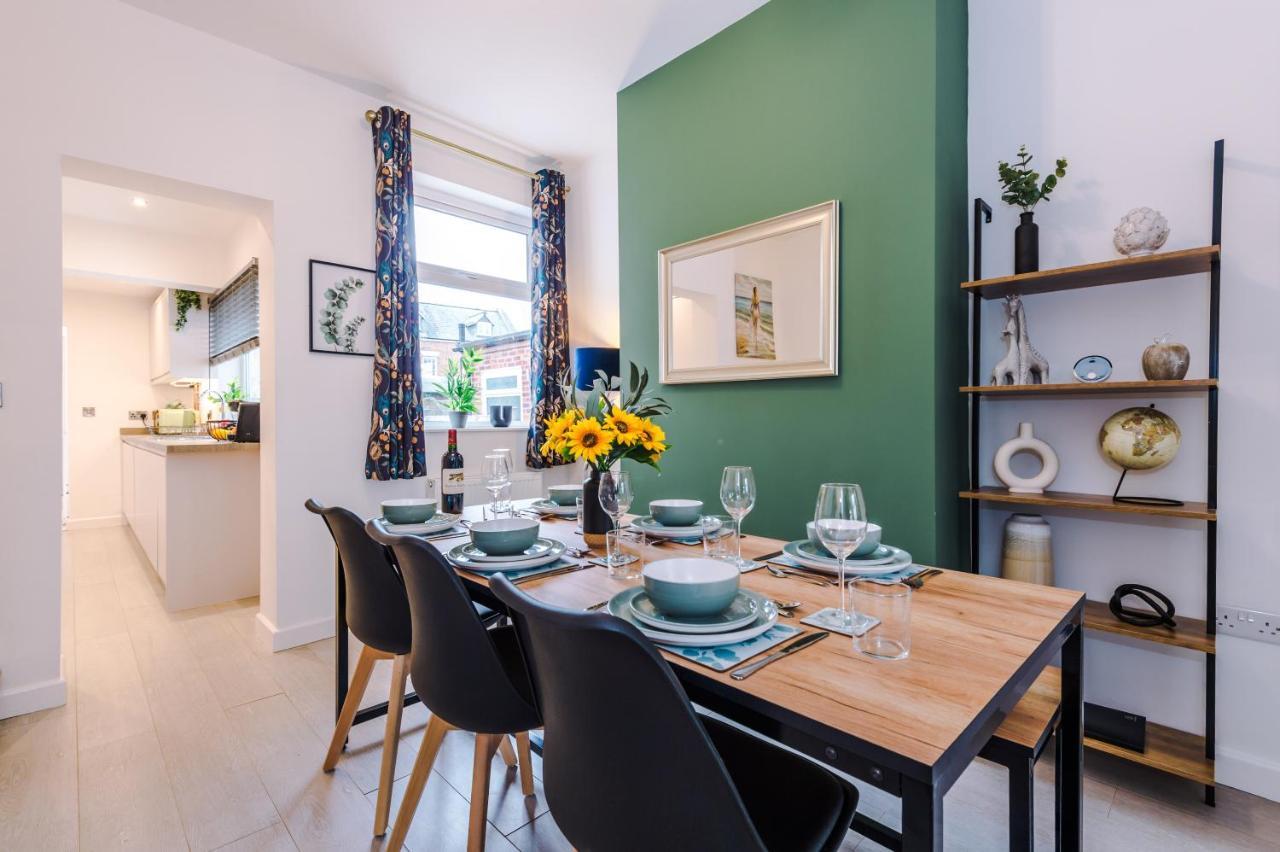 Stunning 3-Bed Home In Nantwich By 53 Degrees Property - Amazing Location, Ideal For Groups - Sleeps 6 Extérieur photo