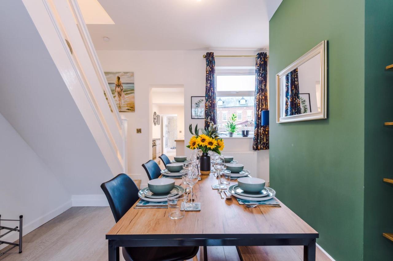 Stunning 3-Bed Home In Nantwich By 53 Degrees Property - Amazing Location, Ideal For Groups - Sleeps 6 Extérieur photo
