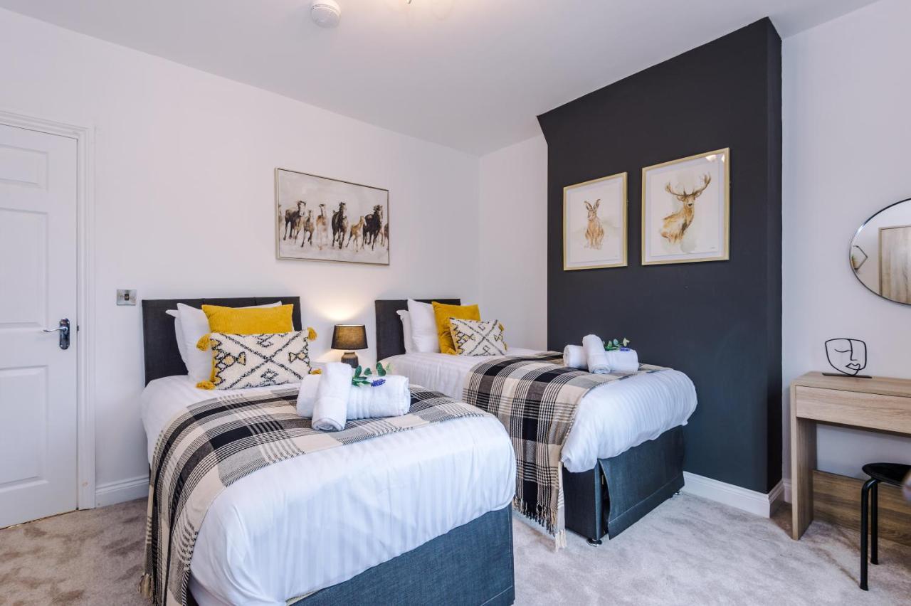 Stunning 3-Bed Home In Nantwich By 53 Degrees Property - Amazing Location, Ideal For Groups - Sleeps 6 Extérieur photo