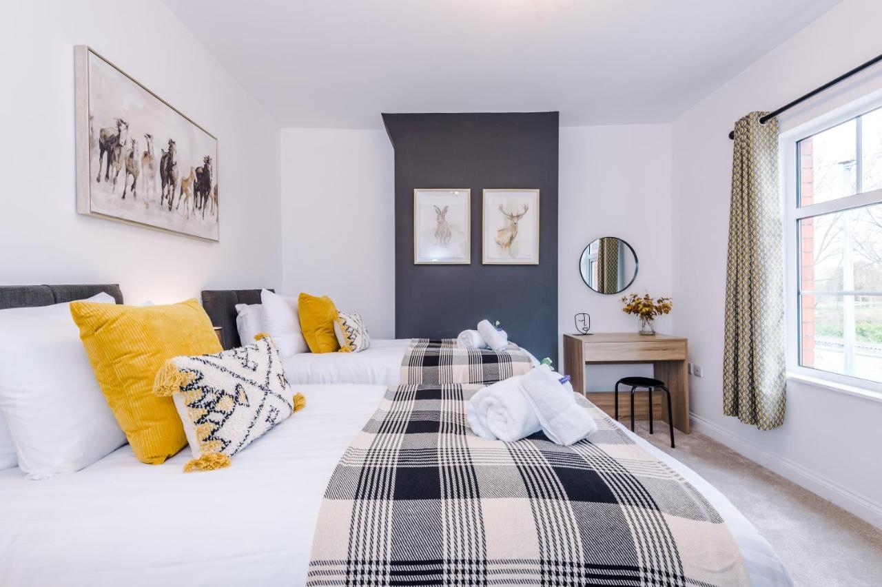 Stunning 3-Bed Home In Nantwich By 53 Degrees Property - Amazing Location, Ideal For Groups - Sleeps 6 Extérieur photo